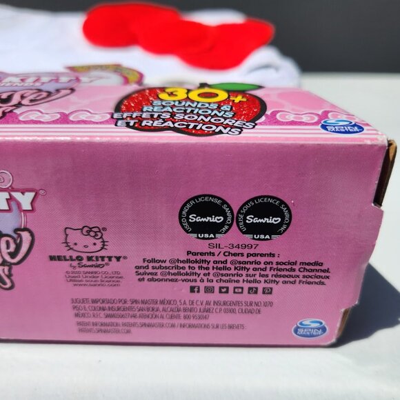 NEW Hello Kitty Sanrio Purse Pets w/ 30 Sounds Blinking Eyes Crossbody Bag Inter - Picture 3 of 16